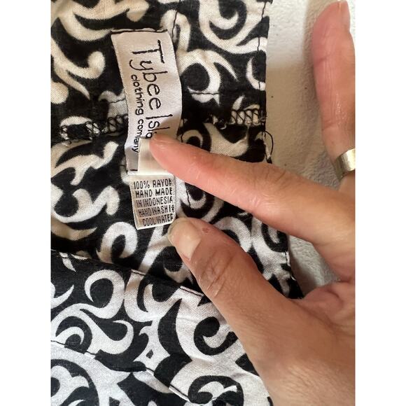 women's tunic black Batik Pattern 3/4 sleeve bohemian V Neck Pullover - Picture 5 of 10